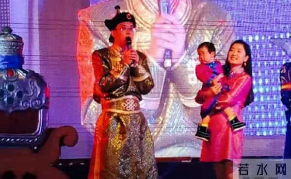 玲花带总裁老公回老家,俩人很有夫妻相,女儿露面一家三口很幸福