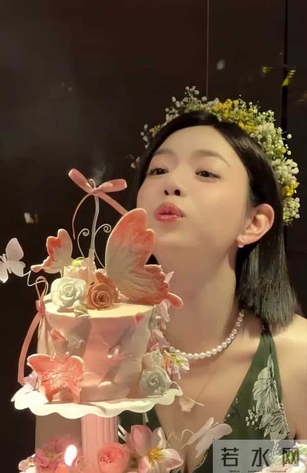 离婚9个月再看陈妍希陈晓:一个暴瘦脱相,一个成“人间水蜜桃”