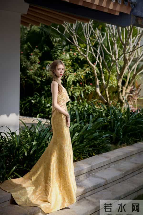 徐艺洋身材绝了!婚纱国风造型切换,玲珑曲线美到犯规!