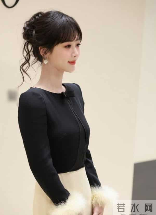 《家业》主演同框：杨紫天鹅颈，韩东君脖短脸圆，卷毛被嘲像大妈