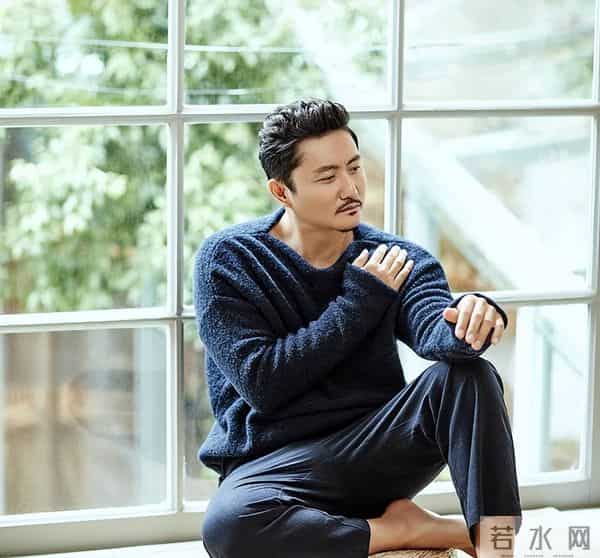 涂松岩做梦也没想到,娶圈外妻子恩爱11年的他,竟在51岁再次翻红