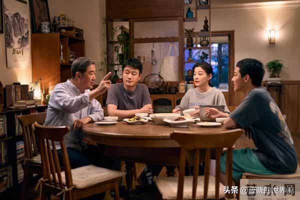 再多钱也没用？70岁张国立身家过亿，却还是要为43岁儿子操碎了心