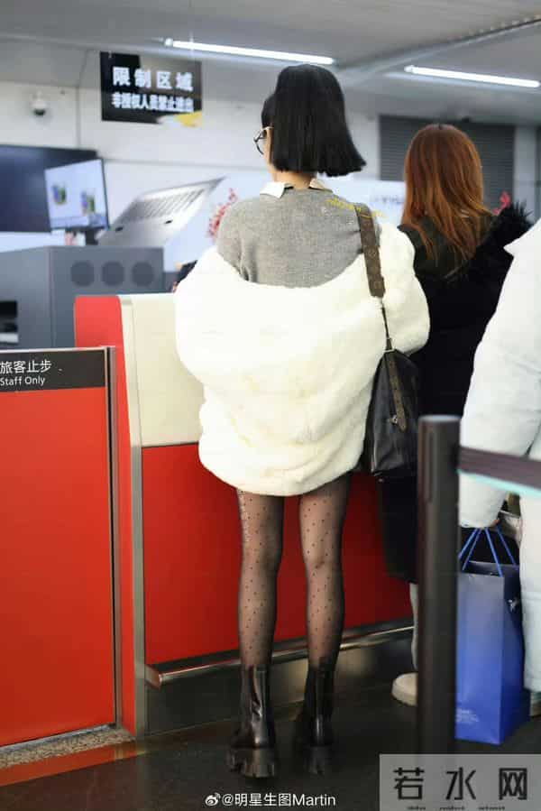 彭小苒 ,有千禧年韩国女团那味了