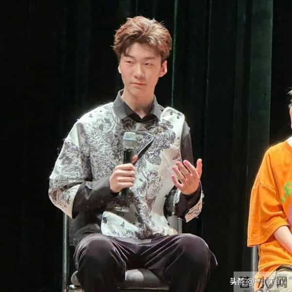 博主曝料!疑张亮儿子塌房,留学致女同学怀孕,女方父母已报警