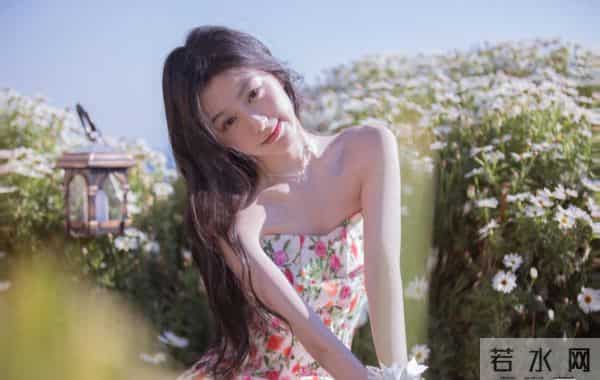 包上恩 抹胸短裙