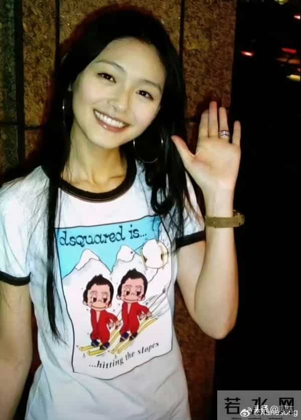 大s朋友圈备注死亡是必然的 网友再回看她曾经的话直接泪奔!