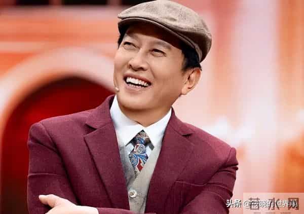 再多钱也没用？70岁张国立身家过亿，却还是要为43岁儿子操碎了心