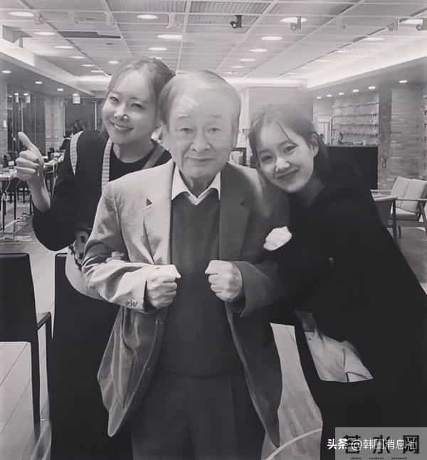 韩国老戏骨李顺载去世,娱乐圈齐追悼
