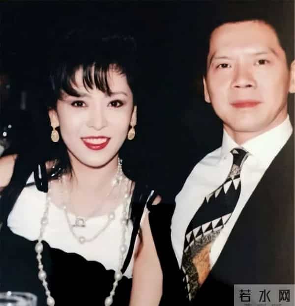 向太爆富豪圈婚姻“潜规则”:男人永远回家睡觉,根本不敢换老婆