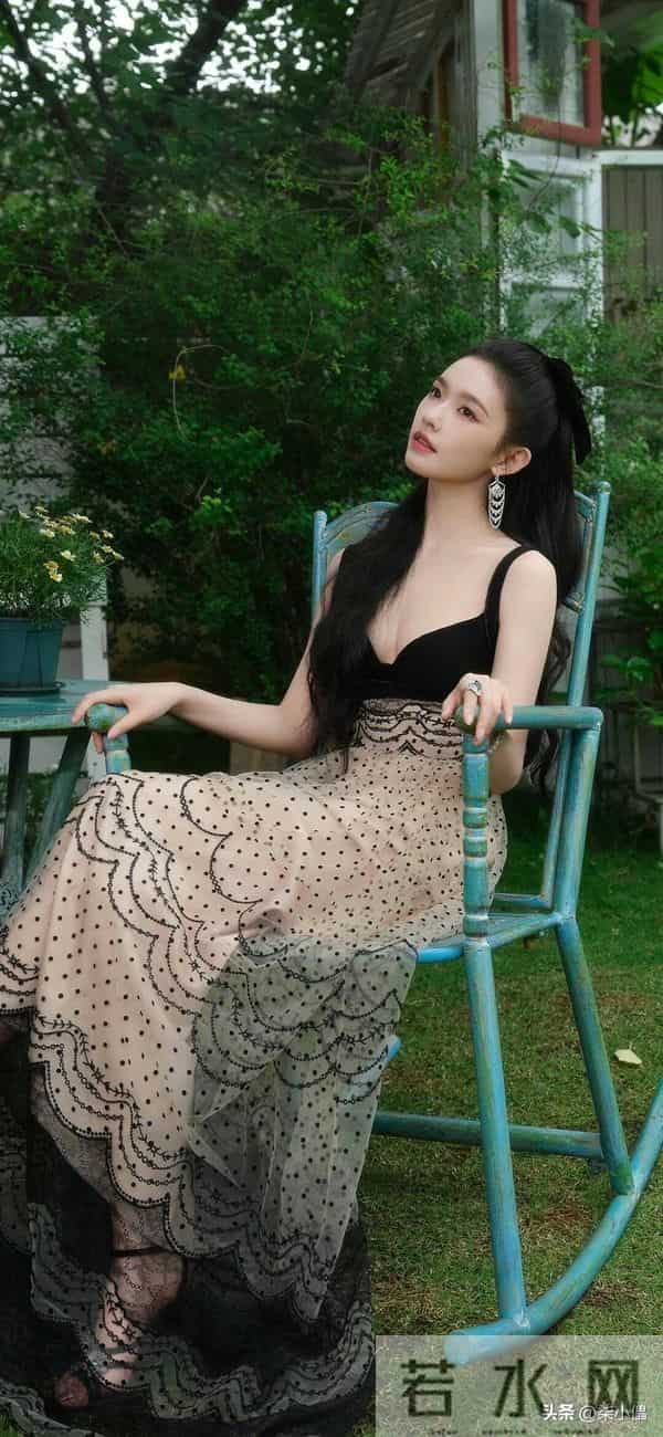 林允|性感公主风