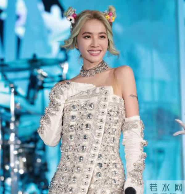 赚再多也没用?张靓颖如今的现状,给所有41岁以上的女星提了个醒