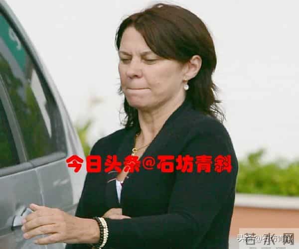 4.25亿美元离婚分手费!背叛前妻仍为他辩护,堕落断送巨星事业