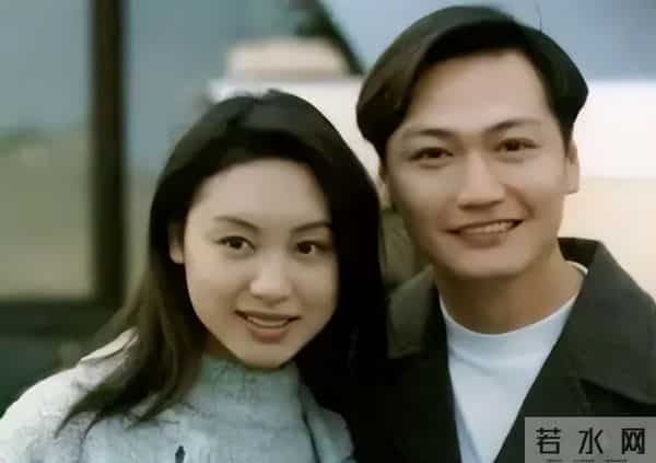 恭喜!61岁香港知名男星秘密再婚,现任妻子容貌首次曝光