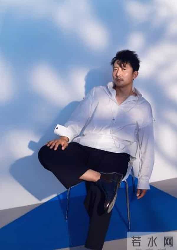 涂松岩做梦也没想到，娶圈外妻子恩爱11年的他，竟在51岁再次翻红