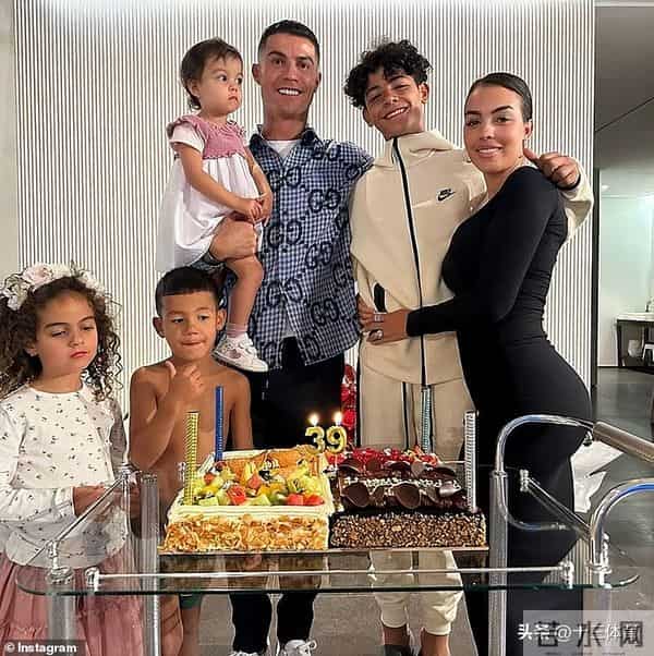 C罗婚礼地点曝光！马德拉丰沙尔大教堂举行，距他出生地仅1.5英里