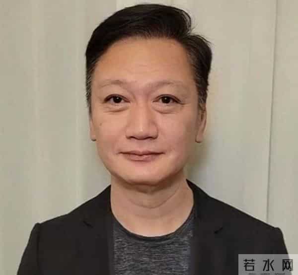 恭喜!61岁香港知名男星秘密再婚,现任妻子容貌首次曝光