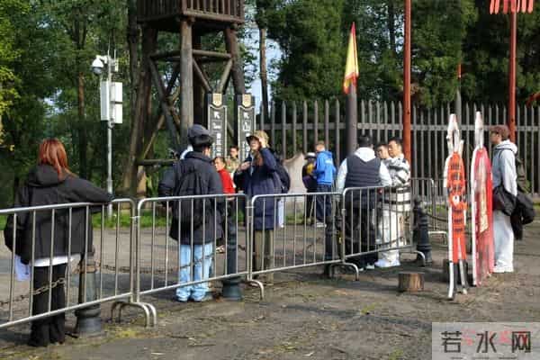 香港TVB摄制组来合川了！麦长青黎耀祥沉浸式打卡钓鱼城！