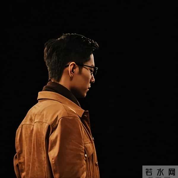 央视亲自发文,高调官宣33岁肖战喜讯,全网恭喜,终于等到这一天