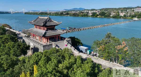 “很美!很好吃!”王嘉尔现身赣州!