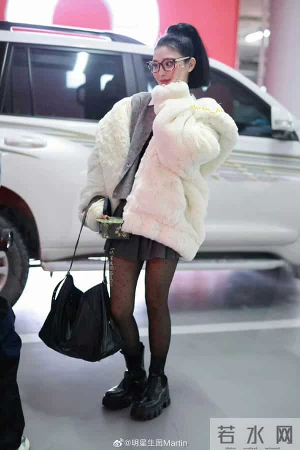 彭小苒 ,有千禧年韩国女团那味了