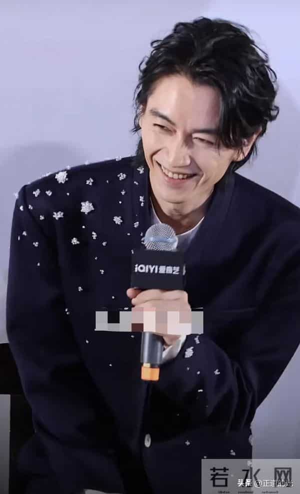 陈晓瘦到100斤火柴人 体力不支 手撑膝盖 有气无力 眼睛老花 被迫营业