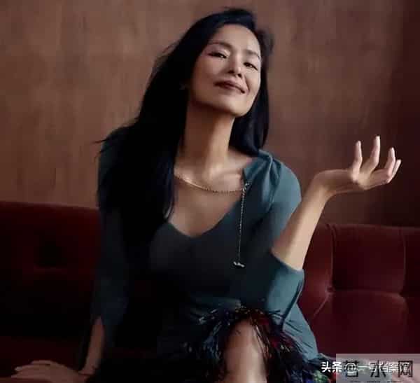 62岁韦唯近况曝光,脊柱断裂已恢复,前夫已死,过上另一种生活