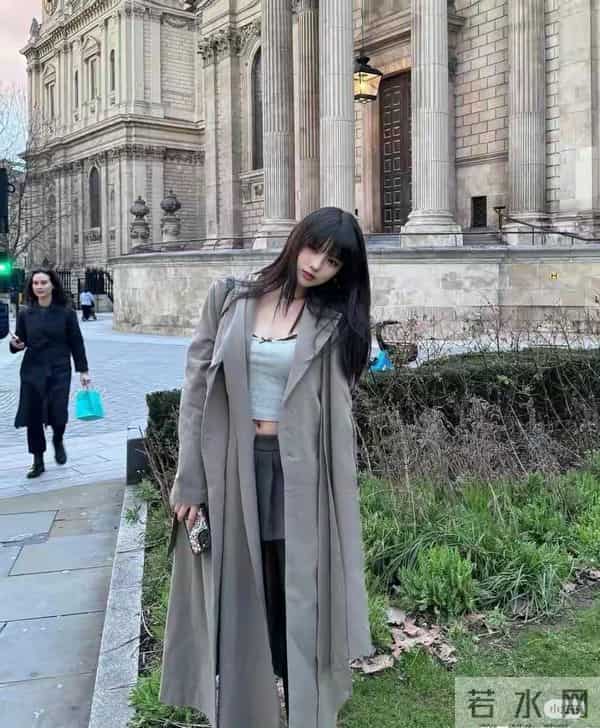 汪峰女儿晒出和男友的合照,男孩又高又帅,恭喜汪峰要当岳父了