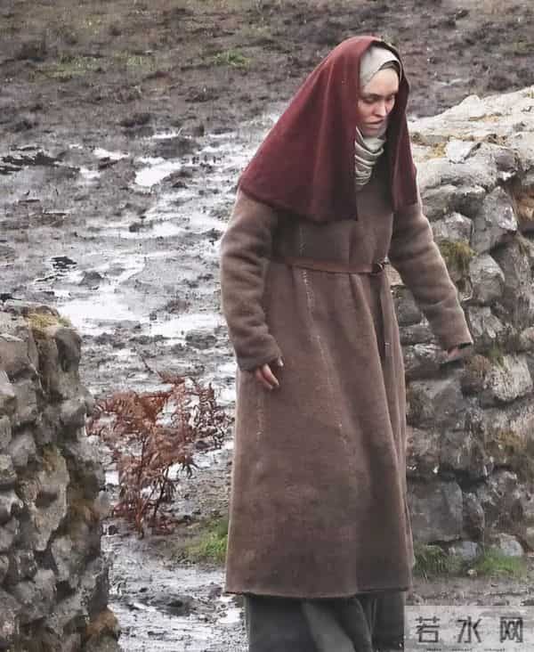 天啊,这居然是德普的女儿, 为了甩掉星二代标签新片造型突破很大