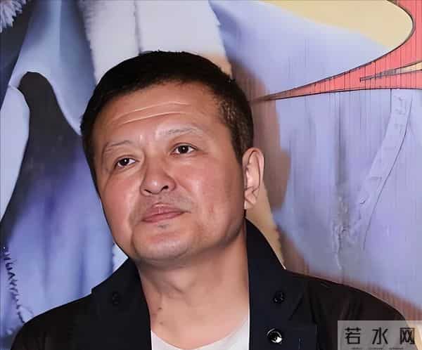 倪萍也没想到, 69岁再婚丈夫杨亚洲, 凭《沉默的荣耀》给全家争光了