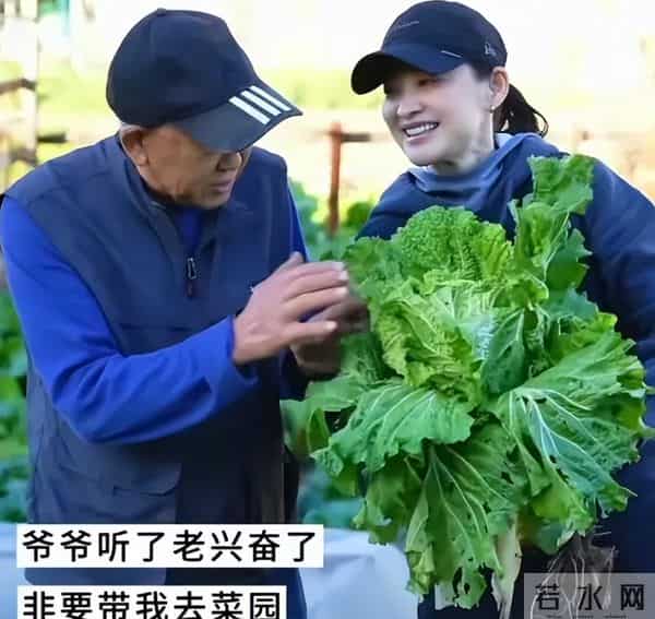 梅婷别墅请客烤肉,儿女上镜卖萌,丈夫却成最大“亮点”
