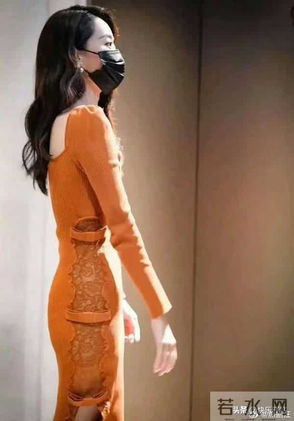 张小斐瘦得胸都没有了,居然还有小肚子,可见减肥真的太难了!