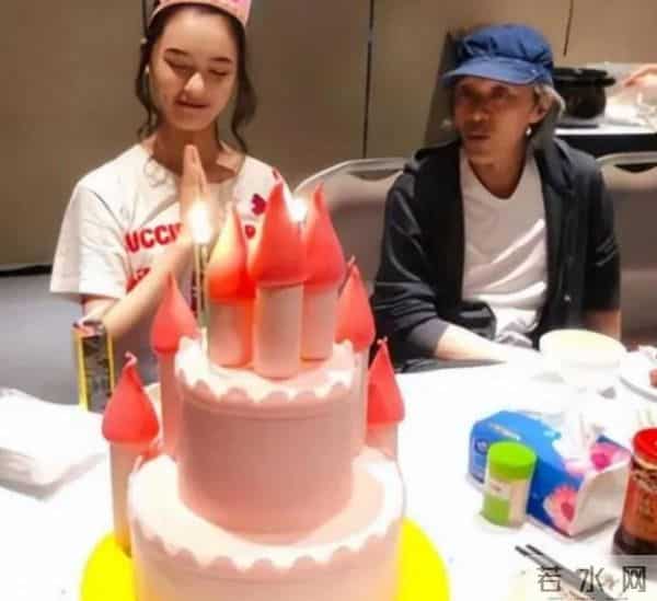 深扒后才发现，与沈腾传绯闻的林允，从不像表面那么简单