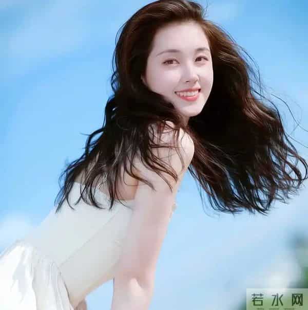 短剧最能扛剧的人出现了,不是刘萧旭和郭宇欣,是不被看好的她!