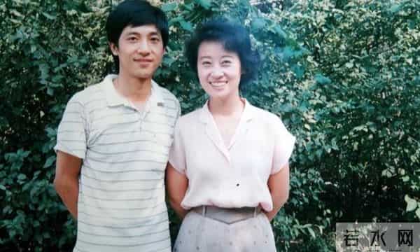 她是央视著名主持人,退休8年被央视返聘,今74岁被誉为最美姥姥