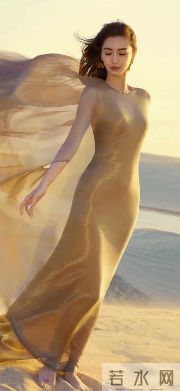 杨颖这身“拼接衬衫裙”，时髦度直接封神