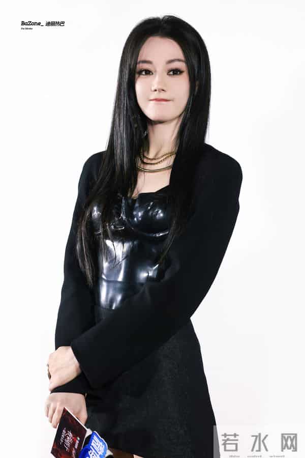 迪丽热巴 脸蛋怎么变得饱满了!