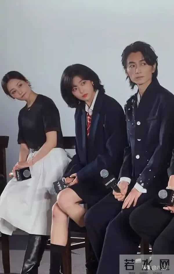 陈晓瘦脱相惊呆网友!离婚后眼里仍无光,状态惨输前妻陈妍希