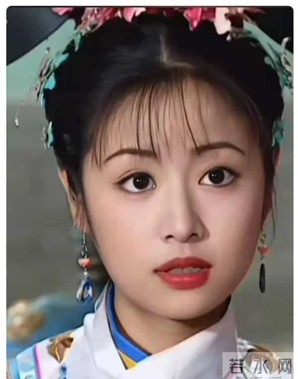 49岁林心如断崖式衰老,当年的紫薇格格也老了,脸变长 抬头纹好多