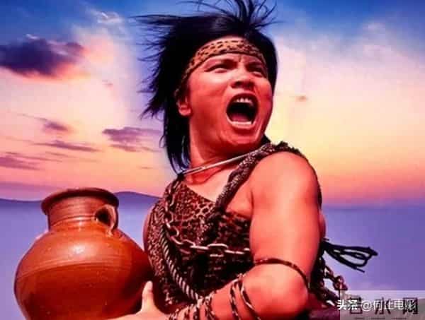 负债累累、风餐露宿、锒铛入狱，星光大道草根歌手如今现状太落魄