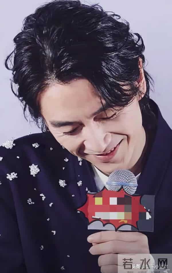 太心疼!陈晓瘦脱相仅剩骨架,虚弱扶膝,被迫营业画面全网心碎!