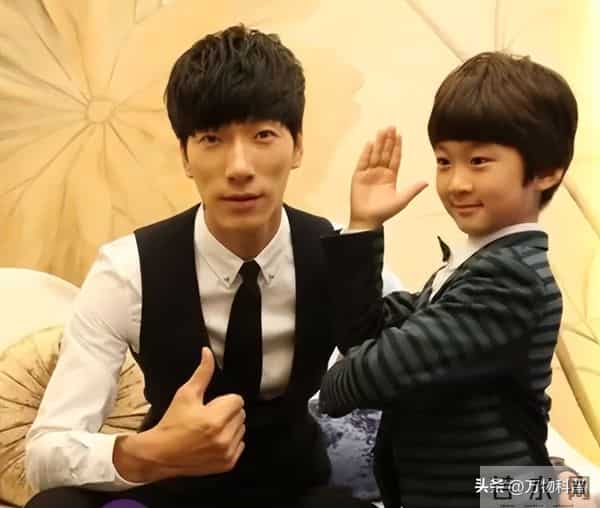 疑张亮18岁儿子又出事！和女同学恋爱致其怀孕，女方父母已报警