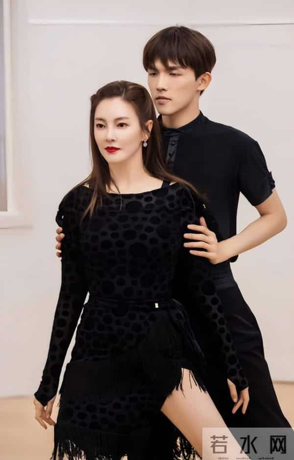 张雨绮“敢爱敢恨”,从浪姐舞台到婚姻迷局,一次物业费扯出真相