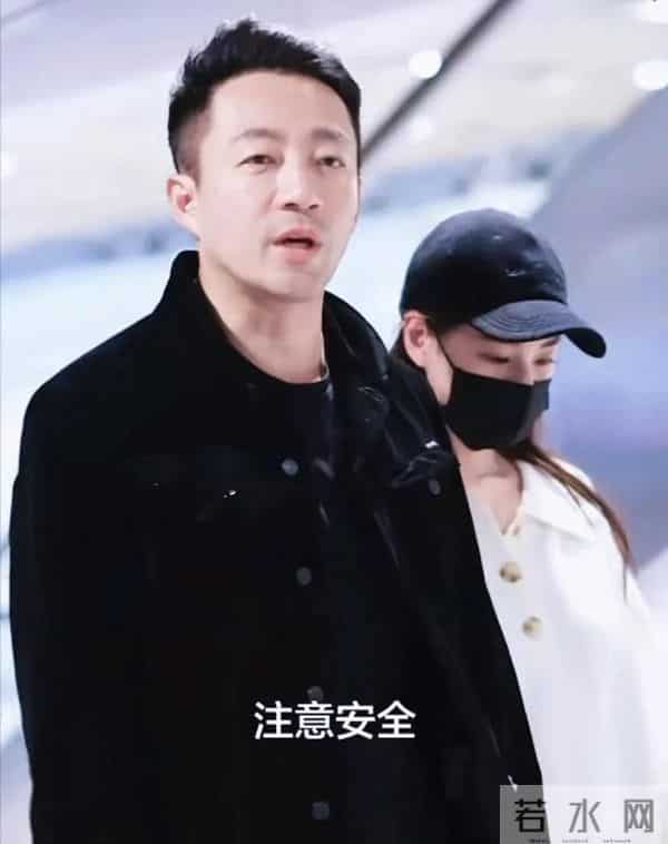 恭喜！汪小菲升级当爸，携妻子现身机场马筱梅肚子藏不住了！