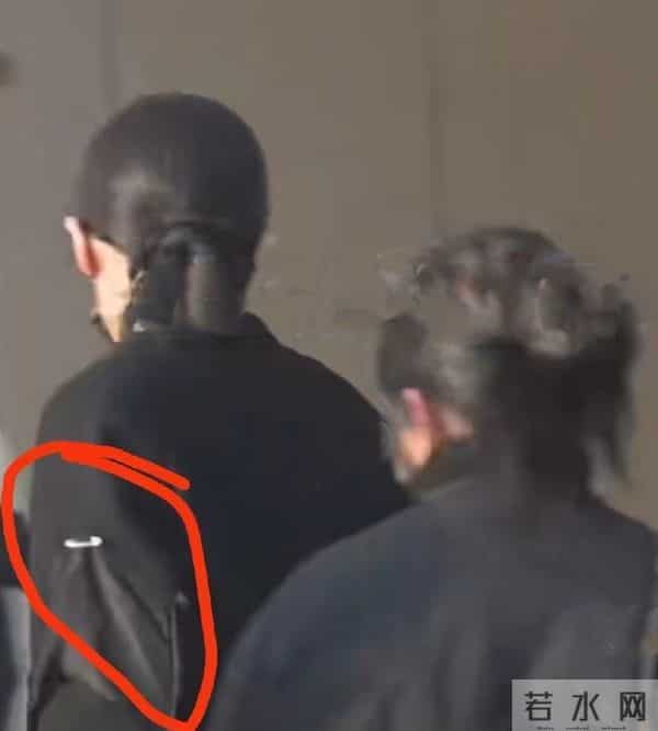 唐嫣罗晋现身葬礼,小细节展现两人深厚感情,力破离婚传闻