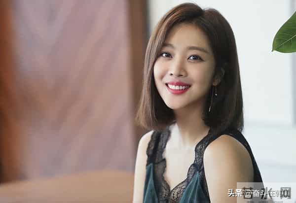 结婚一年后怀孕！她的愿望终于实现了！