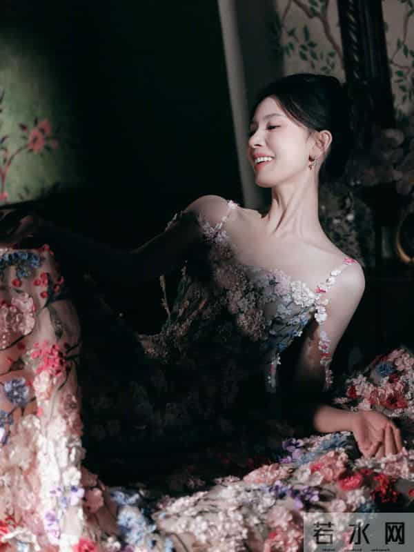 陈瑶太美了吧 之前演的岳绮罗 太美了