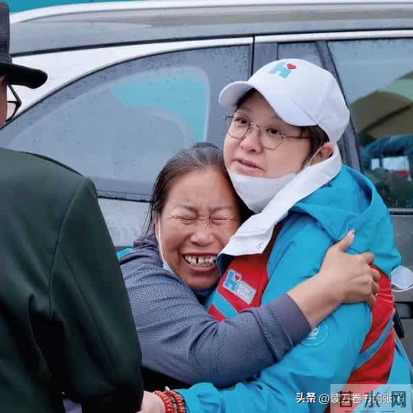 贪污上亿、假慈善，被实名举报的韩红，终于明白她哭泣原因