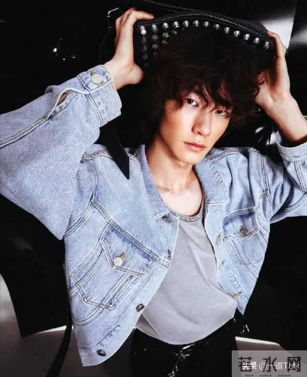 博主曝料!疑张亮儿子塌房,留学致女同学怀孕,女方父母已报警