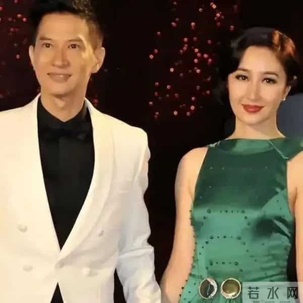 张家辉夫妇真老了!一起吃路边摊,61岁关咏荷脸上老年斑太抢镜