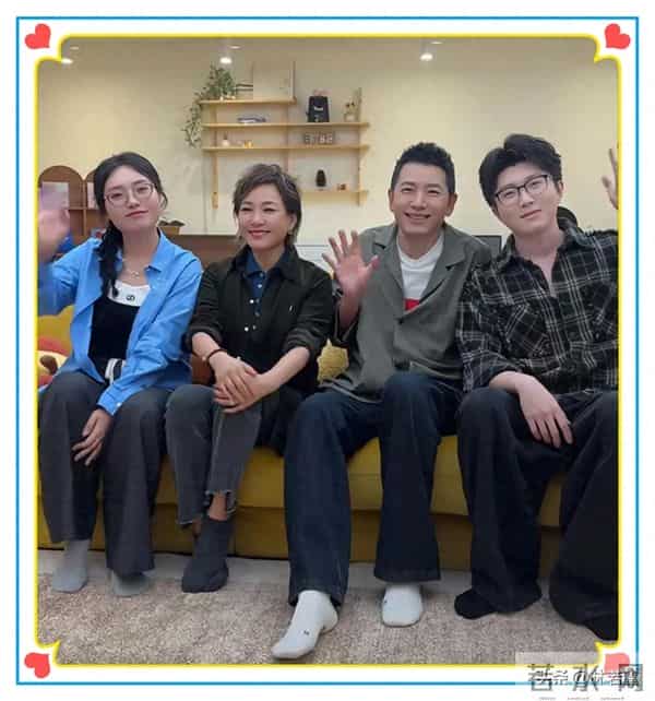 李静曝当年最难采访的艺人，气的她怒摔台本，评论区现2字男明星